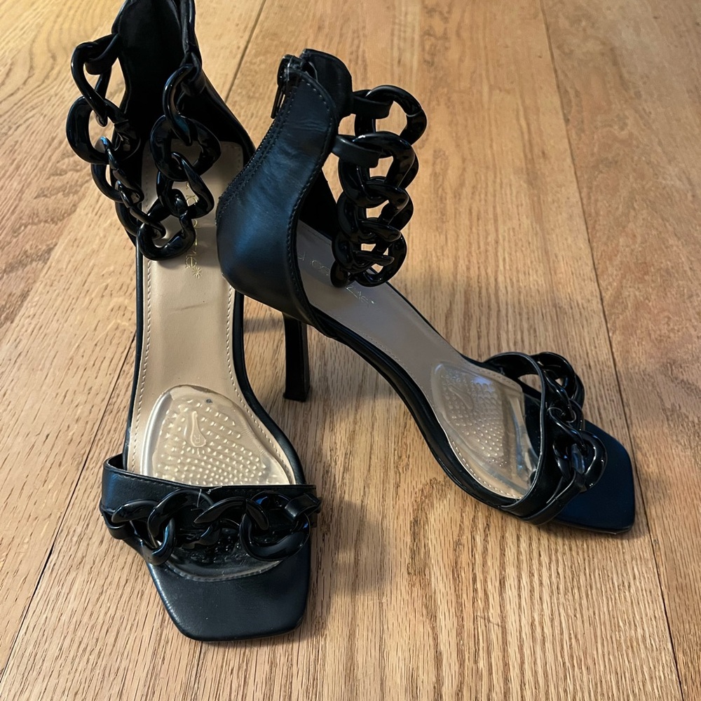 Shoe Dazzle Black Chain-Link Stiletto Sandals